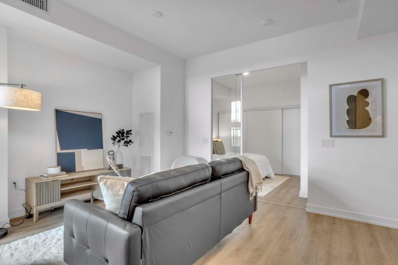 Oscar Residences #419